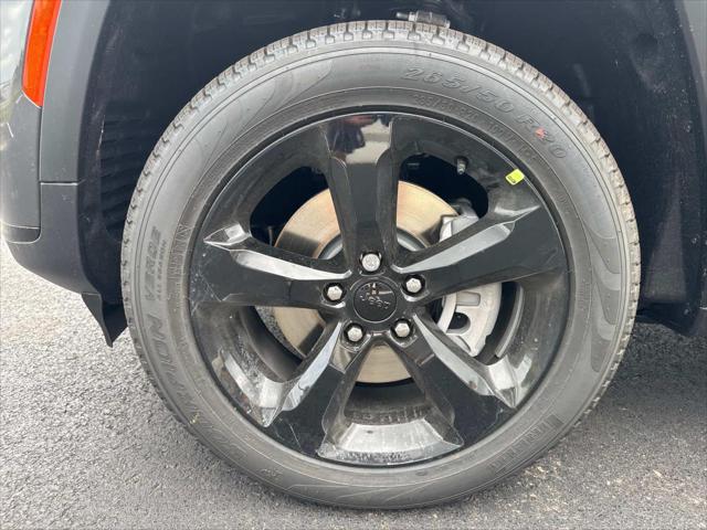 2025 Jeep Grand Cherokee GRAND CHEROKEE L LIMITED 4X2