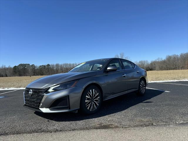 2023 Nissan Altima SV FWD