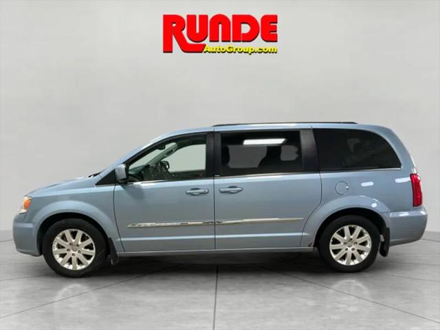 2013 Chrysler Town and Country Touring