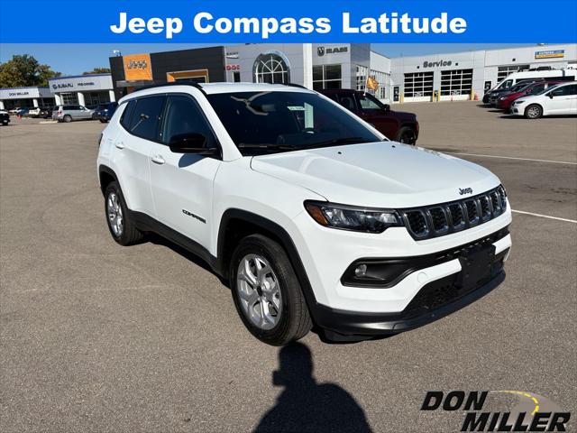 2025 Jeep Compass COMPASS LATITUDE 4X4