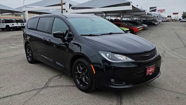 2020 Chrysler Pacifica Touring