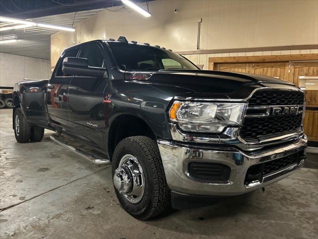 2020 RAM 3500 Tradesman Crew Cab 4x4 8 Box