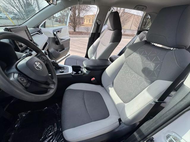 2021 Toyota RAV4 Hybrid XLE