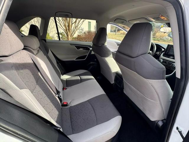 2021 Toyota RAV4 Hybrid XLE
