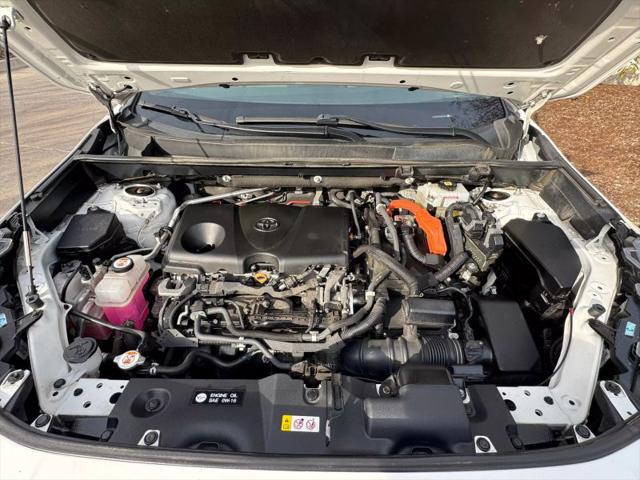 2021 Toyota RAV4 Hybrid XLE