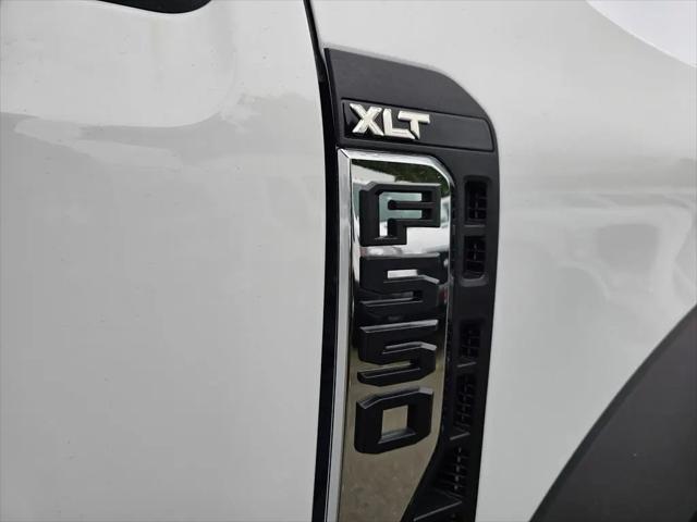 2024 Ford F-550 XLT