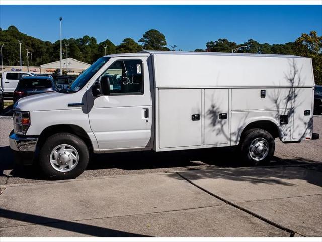 2025 Ford E-350 Cutaway E-Series Cutaway