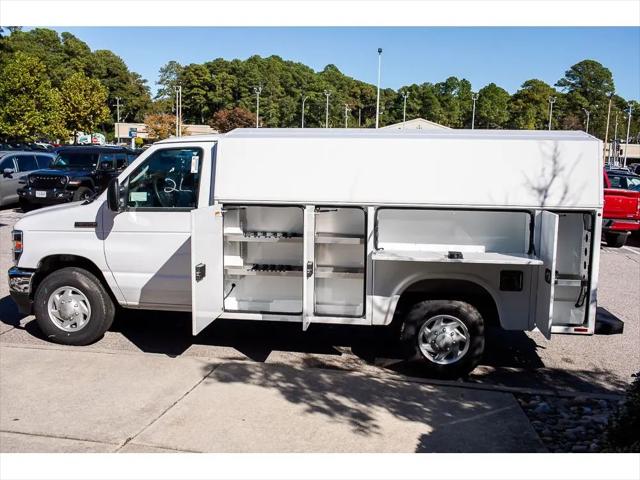 2025 Ford E-350 Cutaway E-Series Cutaway