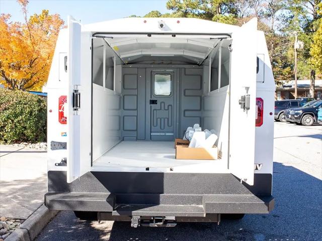 2025 Ford E-350 Cutaway E-Series Cutaway