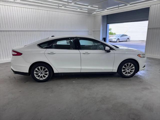 2016 Ford Fusion S