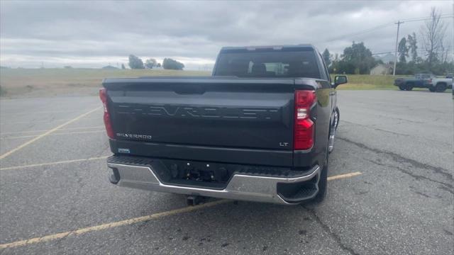 2022 Chevrolet Silverado 1500 4WD Crew Cab Short Bed LT with 2FL