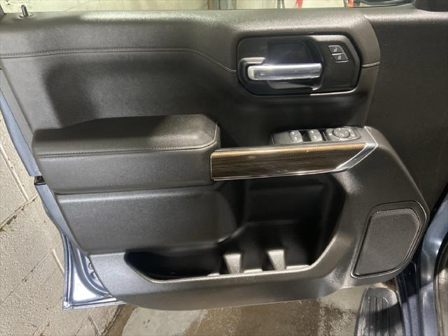 2022 Chevrolet Silverado 1500 4WD Crew Cab Short Bed LT with 2FL