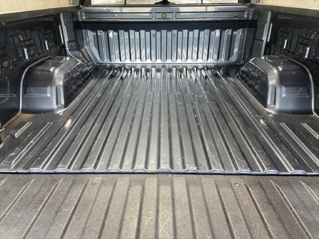 2022 Chevrolet Silverado 1500 4WD Crew Cab Short Bed LT with 2FL