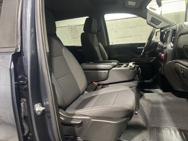 2022 Chevrolet Silverado 1500 4WD Crew Cab Short Bed LT with 2FL