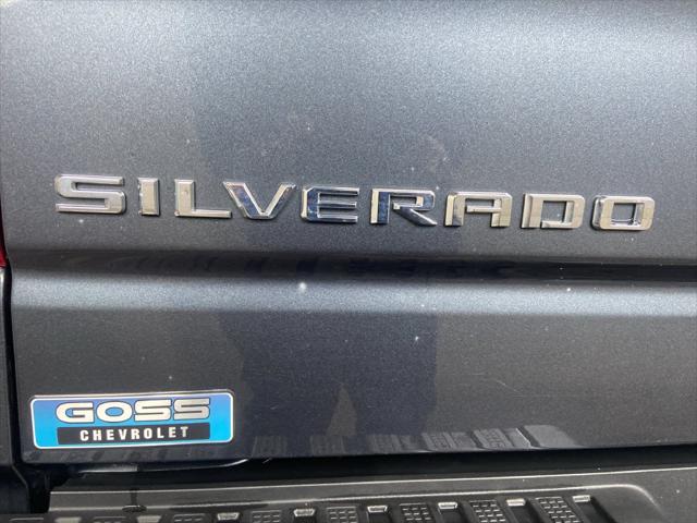 2022 Chevrolet Silverado 1500 4WD Crew Cab Short Bed LT with 2FL