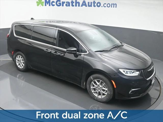 2025 Chrysler Pacifica PACIFICA SELECT