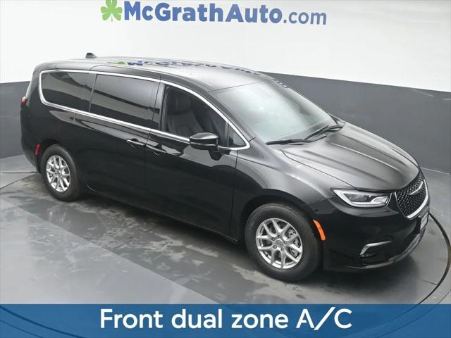 2025 Chrysler Pacifica PACIFICA SELECT