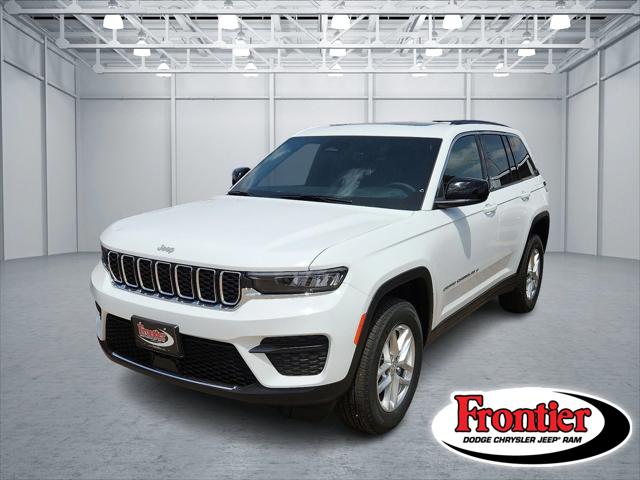 2025 Jeep Grand Cherokee GRAND CHEROKEE LAREDO X 4X2