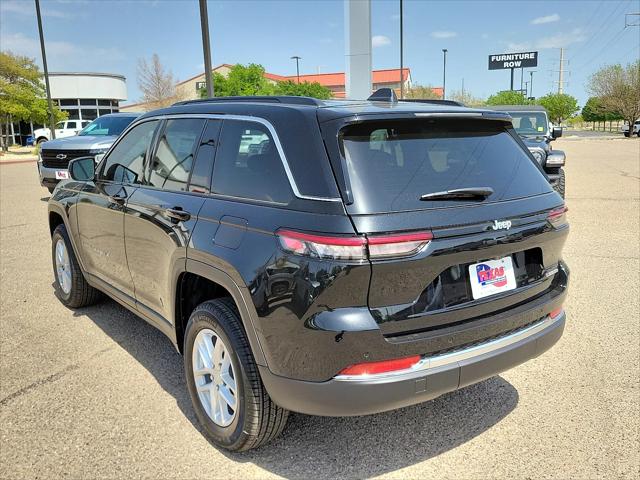 2025 Jeep Grand Cherokee GRAND CHEROKEE LAREDO X 4X2