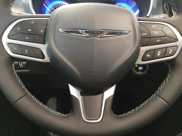 2025 Chrysler Pacifica PACIFICA SELECT