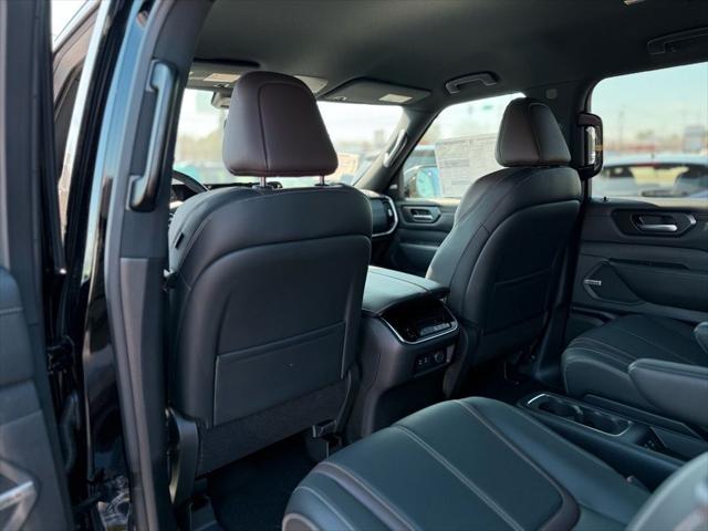 2025 Nissan Armada SL