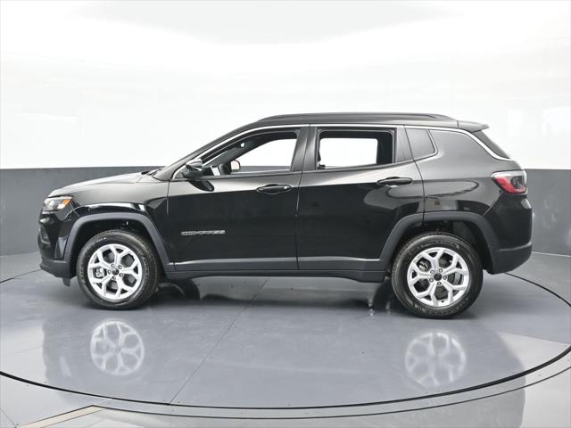 2025 Jeep Compass COMPASS LATITUDE 4X4