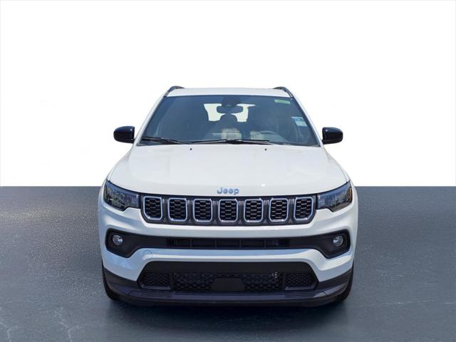 2025 Jeep Compass COMPASS LATITUDE 4X4