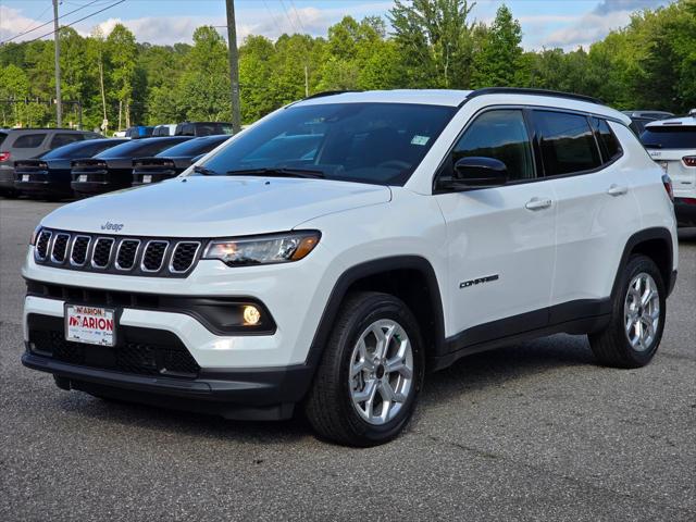 2025 Jeep Compass COMPASS LATITUDE 4X4