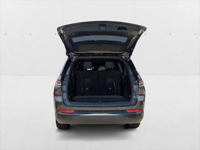 2025 Jeep Grand Cherokee Limited 4x2