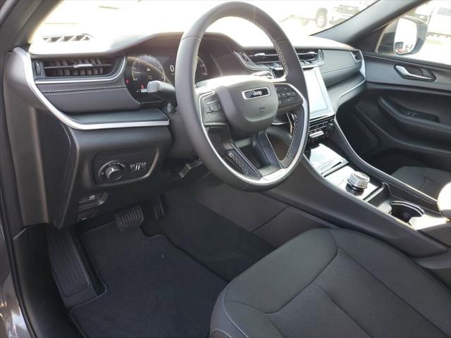 2025 Jeep Grand Cherokee GRAND CHEROKEE L LAREDO X 4X2