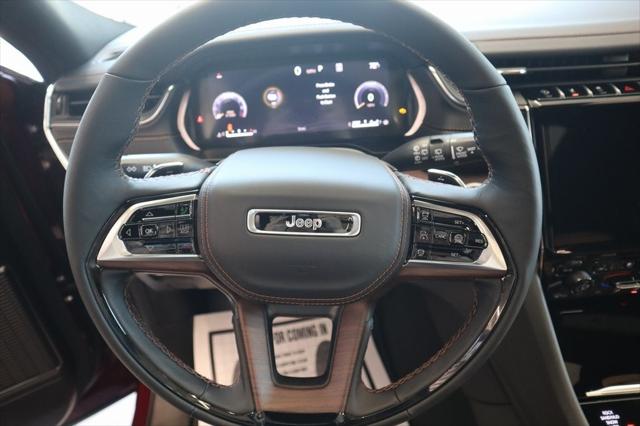 2025 Jeep Grand Cherokee GRAND CHEROKEE SUMMIT 4X4