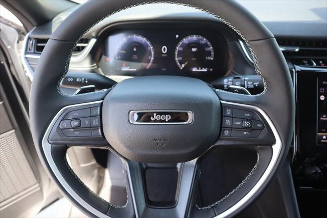 2025 Jeep Grand Cherokee GRAND CHEROKEE L ALTITUDE 4X4