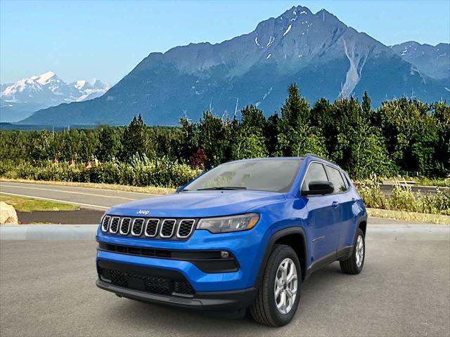 2025 Jeep Compass COMPASS LATITUDE 4X4