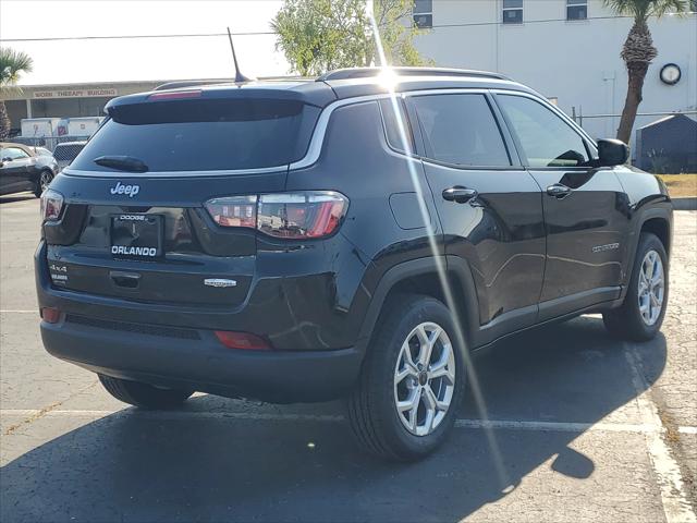 2025 Jeep Compass COMPASS LATITUDE 4X4