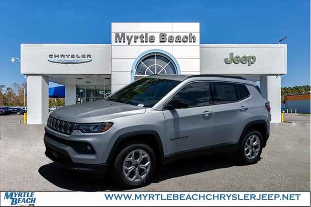 2025 Jeep Compass COMPASS LATITUDE 4X4