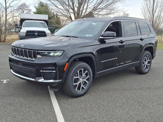 2025 Jeep Grand Cherokee GRAND CHEROKEE L LIMITED 4X4