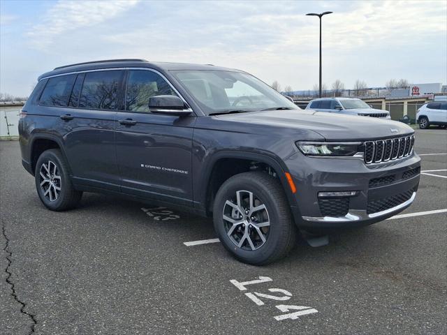 2025 Jeep Grand Cherokee GRAND CHEROKEE L LIMITED 4X4