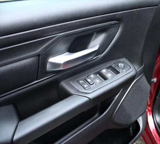 2025 RAM Ram 1500 RAM 1500 TRADESMAN CREW CAB 4X2 57 BOX