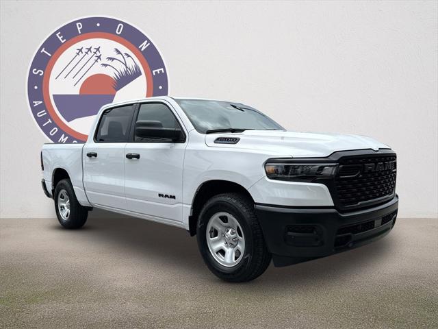 2025 RAM Ram 1500 RAM 1500 TRADESMAN CREW CAB 4X2 57 BOX