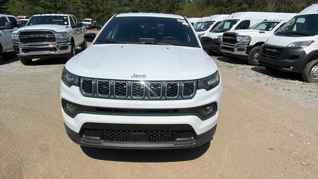 2025 Jeep Compass COMPASS LATITUDE 4X4