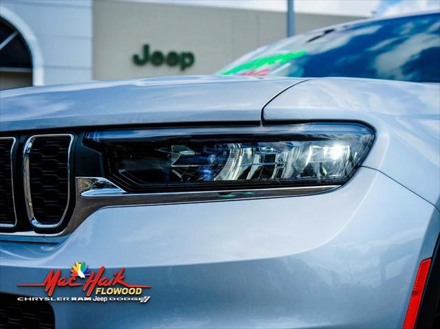 2025 Jeep Grand Cherokee GRAND CHEROKEE L LAREDO X 4X4