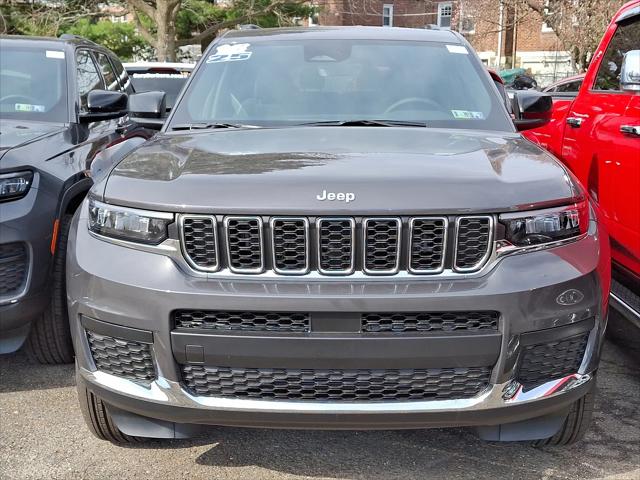 2025 Jeep Grand Cherokee GRAND CHEROKEE L LAREDO 4X4