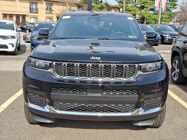 2025 Jeep Grand Cherokee GRAND CHEROKEE L LAREDO 4X4