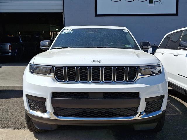 2025 Jeep Grand Cherokee GRAND CHEROKEE L LAREDO X 4X4