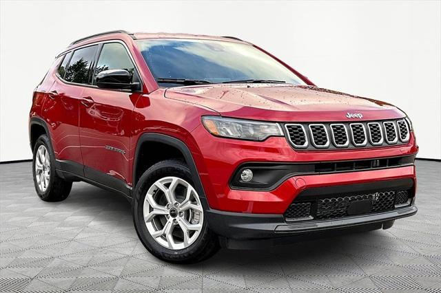2025 Jeep Compass COMPASS LATITUDE 4X4