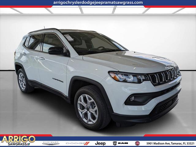 2025 Jeep Compass COMPASS LATITUDE 4X4