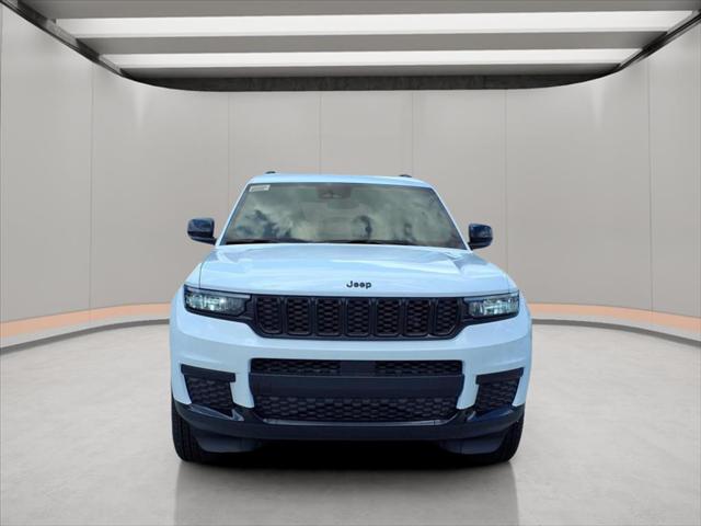 2025 Jeep Grand Cherokee GRAND CHEROKEE L ALTITUDE X 4X2