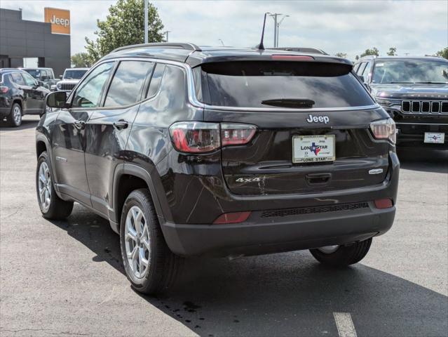 2025 Jeep Compass COMPASS LATITUDE 4X4
