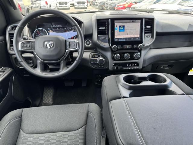 2025 RAM Ram 1500 RAM 1500 WARLOCK CREW CAB 4X4 57 BOX