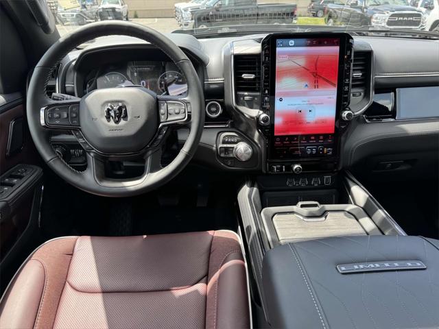2025 RAM Ram 1500 RAM 1500 LIMITED CREW CAB 4X4 64 BOX